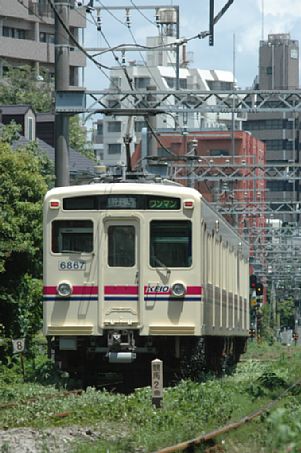 府中競馬正門前〜東府中