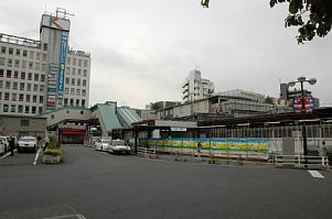 調布駅