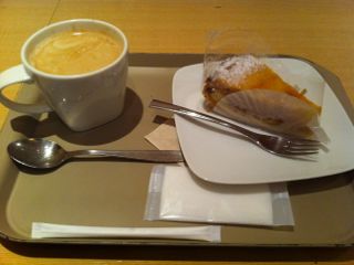 カフェオレとアップルパイ